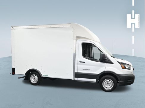 Used 2024 Ford Transit 350 RWD image 3