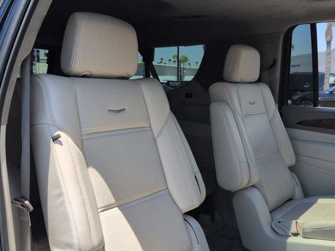Certified 2024 Cadillac Escalade ESV Sport Platinum w/ LPO, ONYX Package AWD/4WD image 27