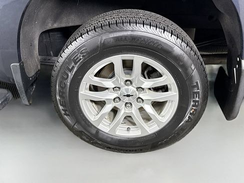 Used 2022 Chevrolet Silverado 1500 RST AWD/4WD image 32
