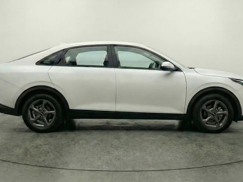 Used 2025 Kia K4 FWD image 8