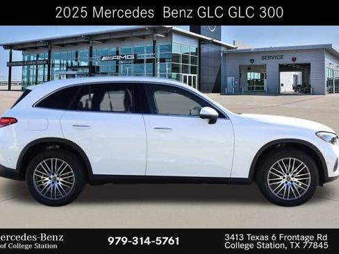 Certified 2025 Mercedes-Benz GLC 300 4MATIC image 2