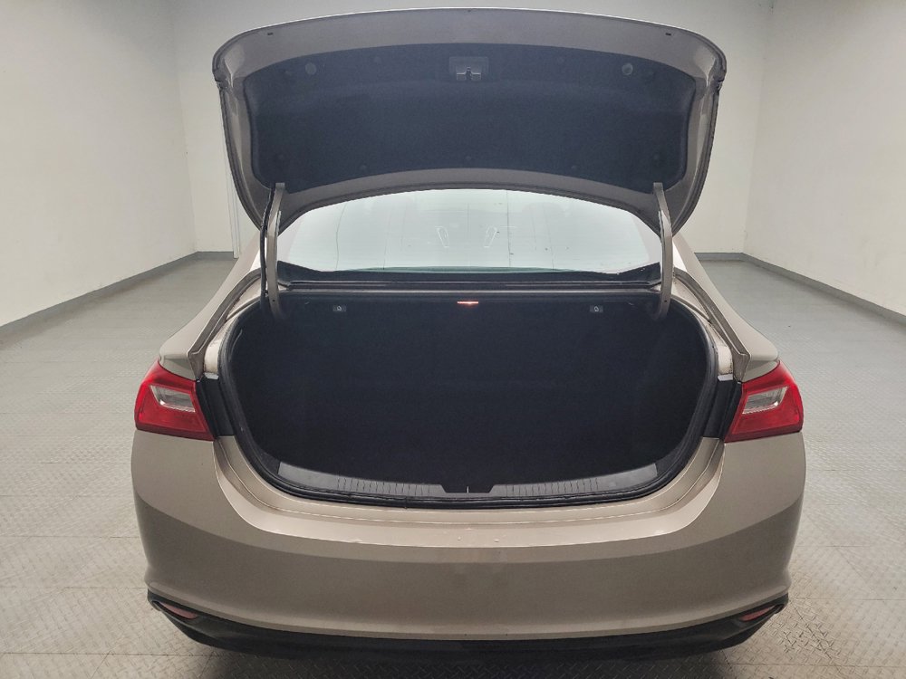 Used 2023 Chevrolet Malibu LS FWD image 29