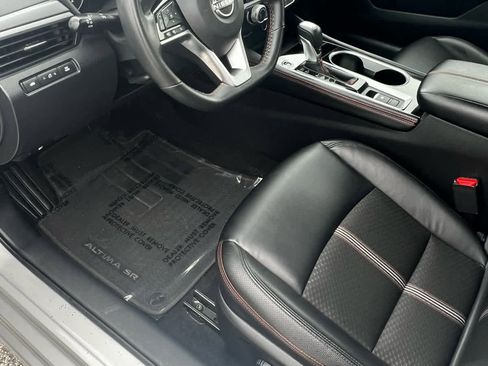 Used 2024 Nissan Altima 2.5 SR image 9