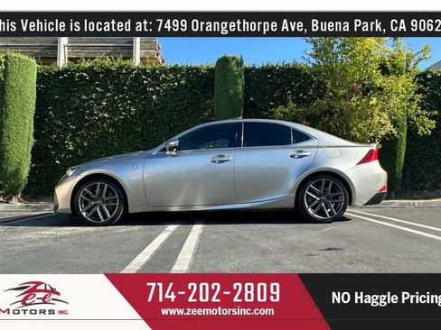 Used 2019 Lexus IS 300 F Sport w/ F Sport Package RWD image 11