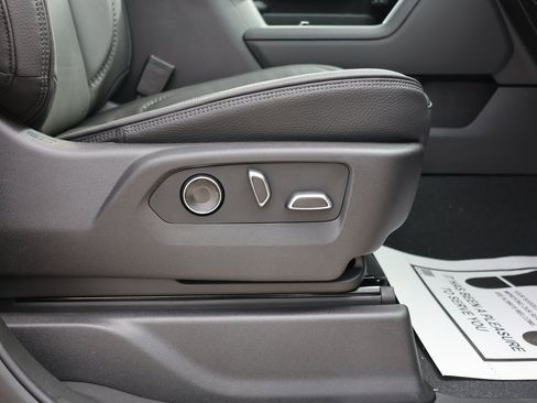 New 2025 GMC Sierra 2500 Denali w/ Denali Reserve Package image 46