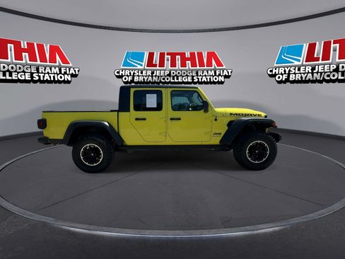 Used 2023 Jeep Gladiator Mojave w/ Trailer Tow Package AWD/4WD image 9