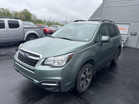 Used 2018 Subaru Forester 2.5i Premium w/ All-Weather Package AWD/4WD image 3