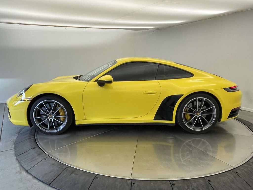 Used 2020 Porsche 911 Carrera S RWD image 2