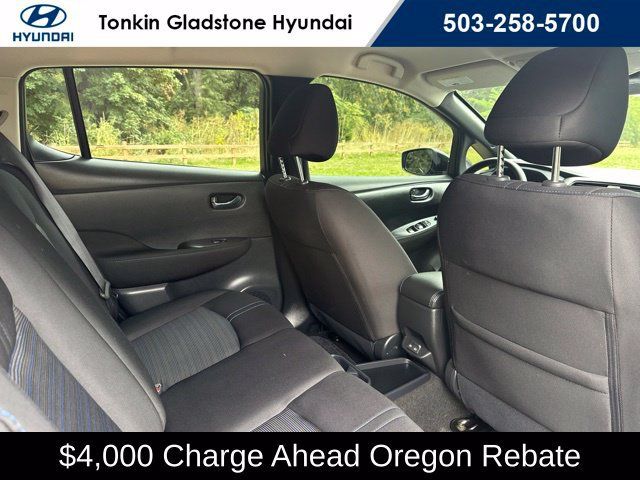 Used 2025 Nissan Leaf S FWD image 22