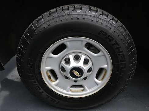 Used 2020 Chevrolet Silverado 2500 W/T w/ WT Convenience Package AWD/4WD image 10