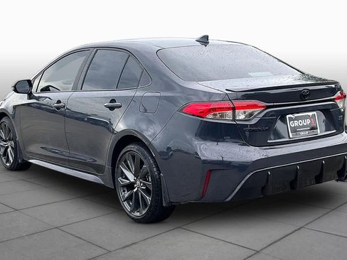 Used 2025 Toyota Corolla SE image 12