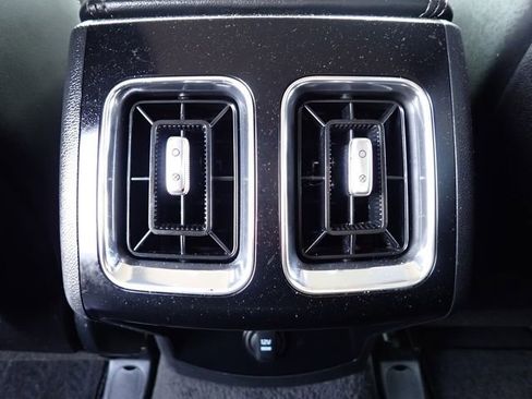 Certified 2024 Kia Sorento S image 19