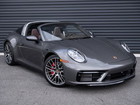 Certified 2024 Porsche 911 Targa 4S image 24