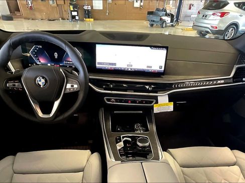 New 2026 BMW X5 sDrive40i w/ Climate Comfort Package image 5