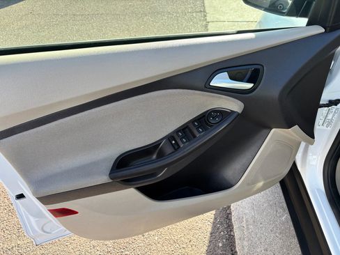Used 2014 Ford Focus SE image 10