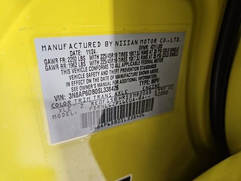 New 2025 Nissan Kicks SR image 29