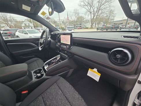 New 2025 Chevrolet Colorado Z71 AWD/4WD image 28