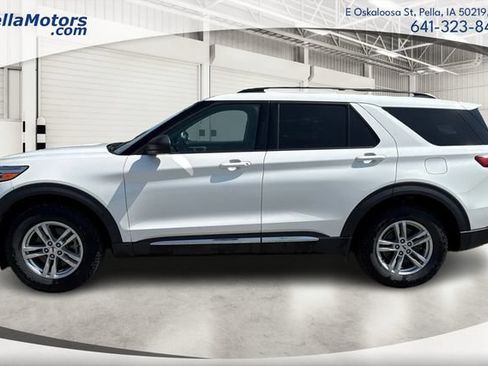 Used 2021 Ford Explorer XLT w/ Equipment Group 202A AWD/4WD image 6