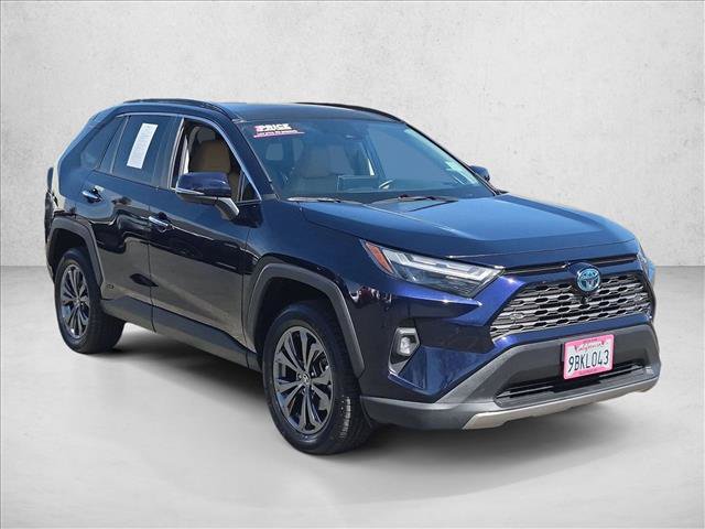 Used 2022 Toyota RAV4 Limited AWD/4WD image 3