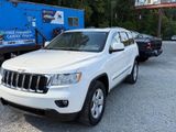 Used 2011 Jeep Grand Cherokee Laredo image 3