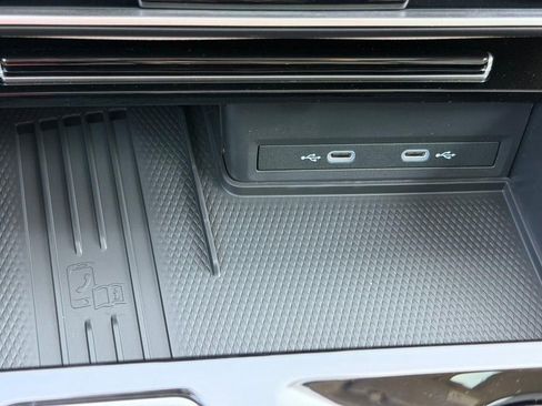 New 2026 Volkswagen Atlas SE FWD image 17