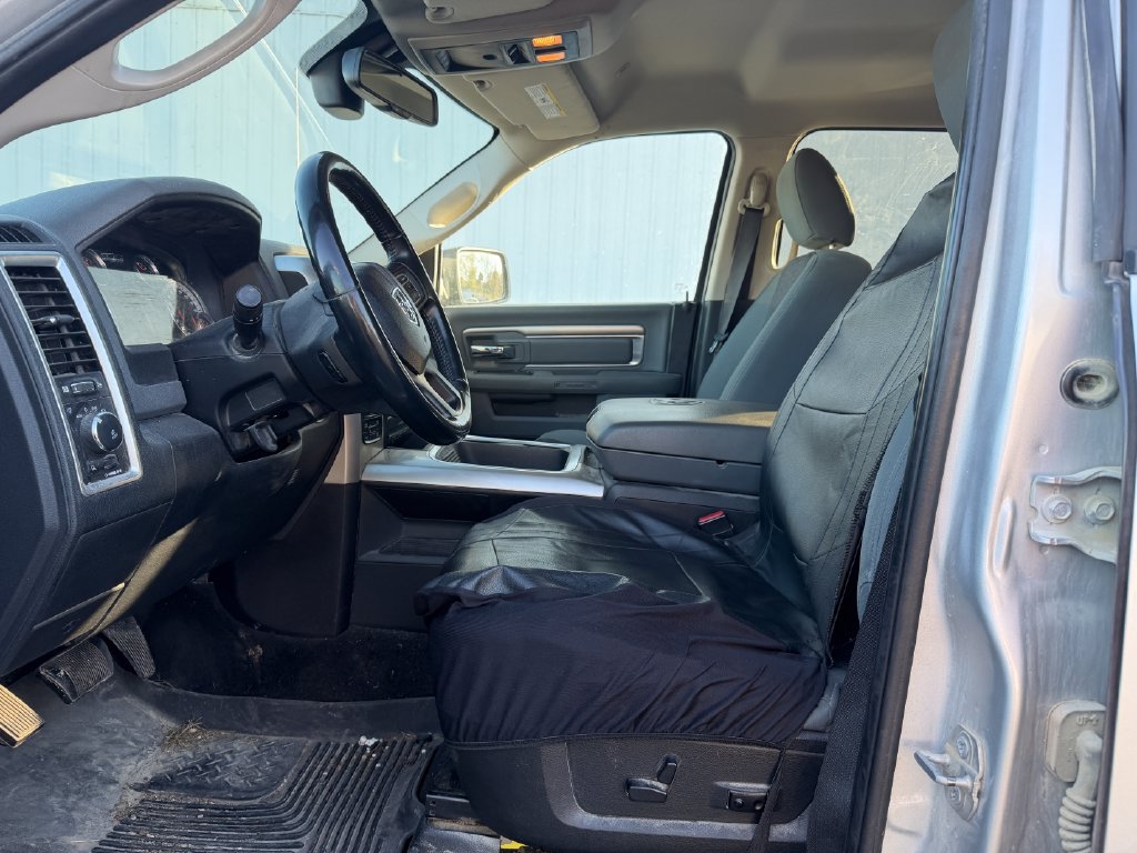 Used 2017 RAM 1500 Big Horn AWD/4WD image 5