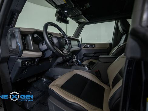 Used 2024 Ford Bronco Wildtrak AWD/4WD image 10
