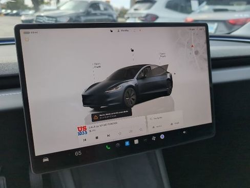 Used 2024 Tesla Model 3 Standard Range image 12