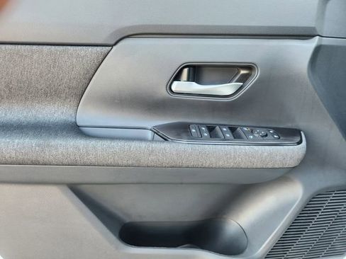 New 2026 Nissan Kicks SV image 17