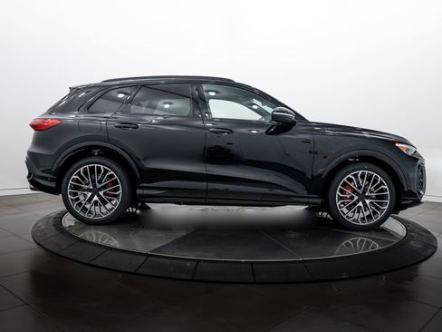 New 2026 Audi SQ5 Premium Plus AWD/4WD image 3