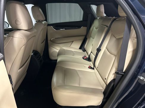 Used 2017 Cadillac XT5 FWD image 22