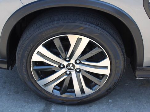 Used 2020 Mitsubishi Outlander Sport ES image 11