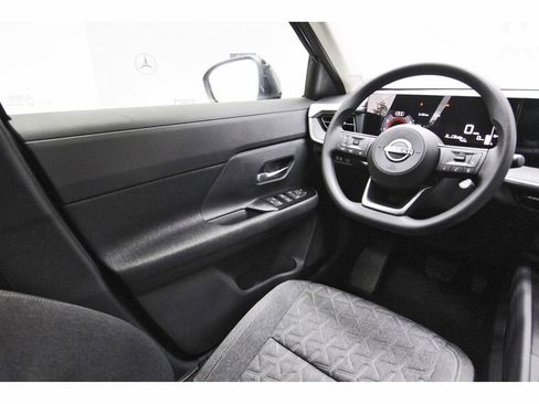 New 2026 Nissan Kicks SV w/ SV Premium Package FWD image 6