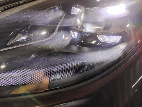 Used 2021 Porsche Macan image 72