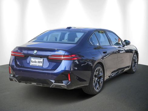 New 2026 BMW 540i xDrive w/ M Sport Package image 6