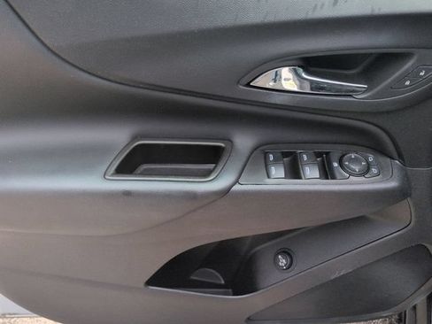 Used 2024 Chevrolet Equinox LT FWD image 26