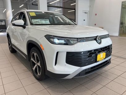 New 2025 Volkswagen Tiguan SE