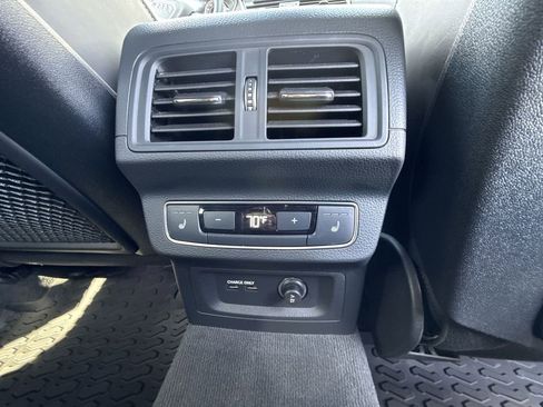 Used 2024 Audi SQ5 Prestige image 18