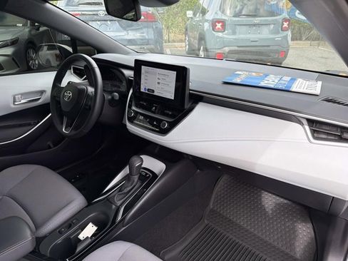 Certified 2024 Toyota Corolla SE image 17