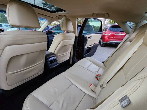 Used 2013 Toyota Avalon XLE Touring FWD image 33