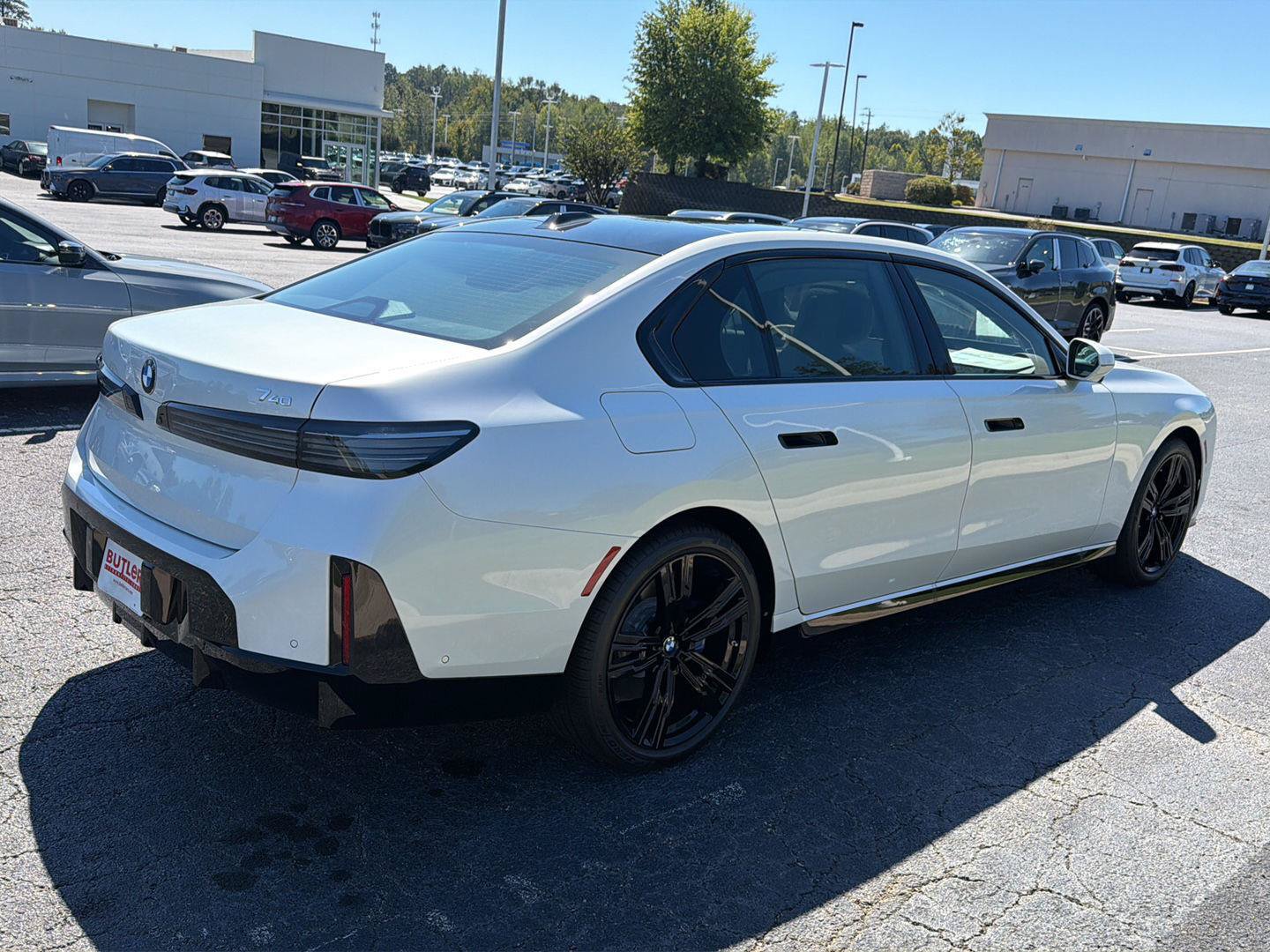 New 2027 BMW 740i RWD image 6