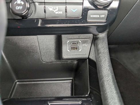 Used 2022 Jeep Compass High Altitude AWD/4WD image 32