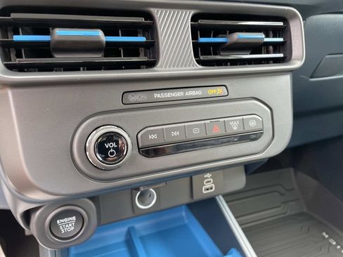 New 2025 Ford Maverick XLT w/ XLT Luxury Package image 15