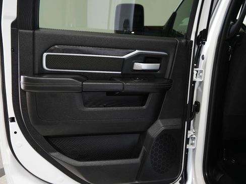 Used 2024 RAM 2500 Big Horn image 18