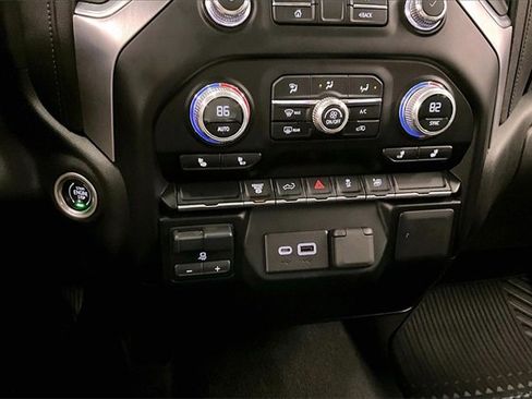 Used 2023 GMC Sierra 3500 SLE w/ SLE Value Package image 24