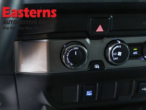 Used 2023 Toyota Tacoma SR AWD/4WD image 20