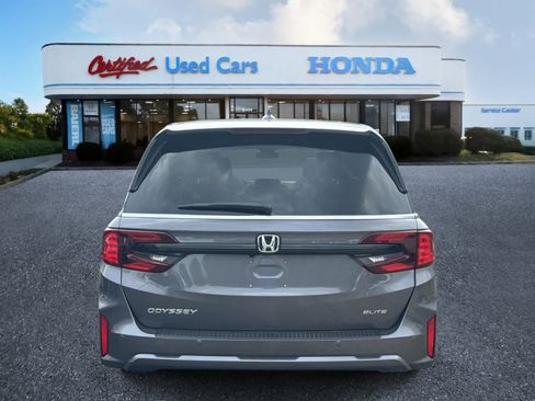 Used 2026 Honda Odyssey Elite image 4