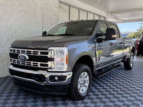 Used 2023 Ford F250 XLT w/ 360-Degree Camera Package AWD/4WD image 3