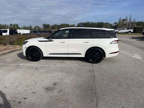 Used 2025 Lincoln Aviator Reserve w/ Luxury Package image 9