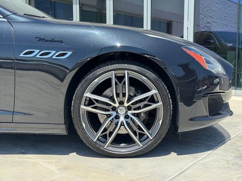 Certified 2022 Maserati Quattroporte Modena Q4 AWD/4WD image 10